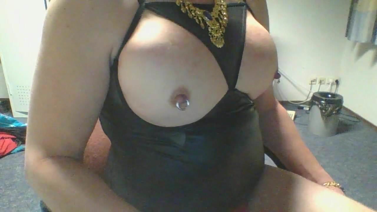 Saline Injection: Gay Crossdresser Porn | xHamster