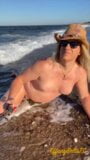 Tiffanybellsts nuda sulla spiaggia di Herring Cove snapshot 4