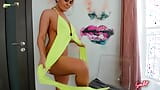 MILF-MILF macht eine ölige Webcam-Show snapshot 2