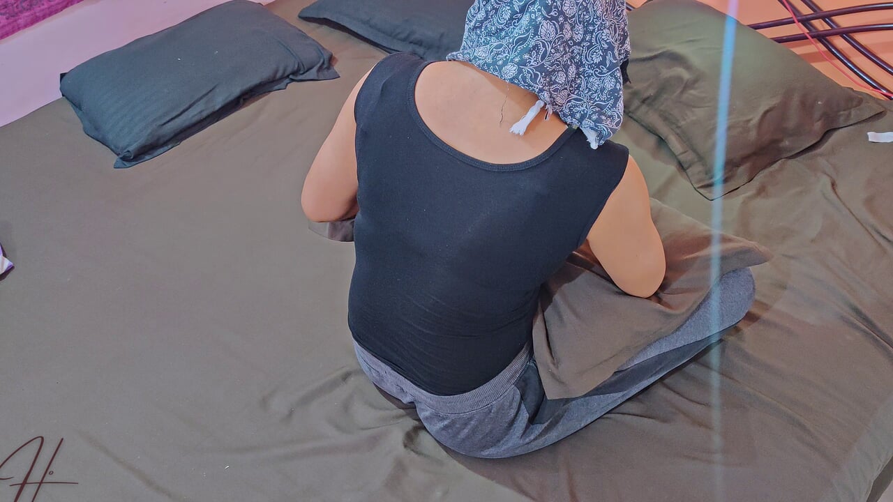 Horny Boss Invited Secretary For Coffee And Fucked. | xHamster