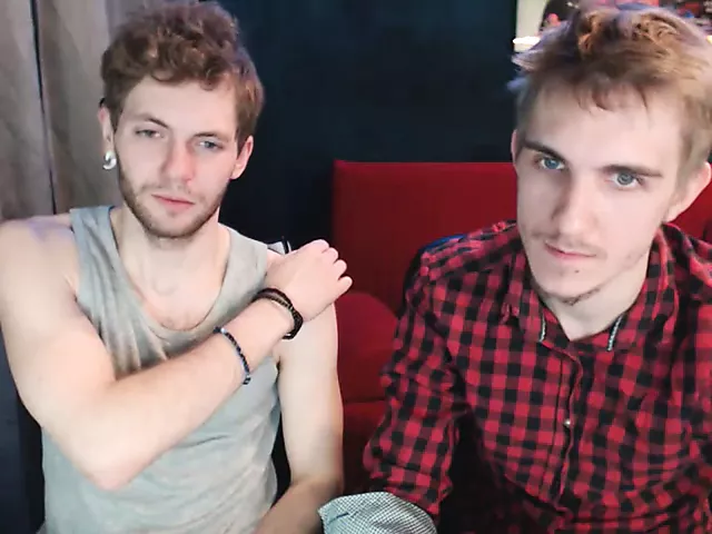 14.04.2016 a c o u p l e o f g u y s camshow