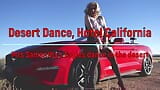 アリゾナ州ウィンズロー近郊の砂漠で、イーグルスの歌「ホテル・カリフォルニア」に合わせて踊るサマンサ夫人 snapshot 1