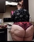 Pantat besar di dapur snapshot 7