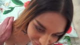 Jeunes libertins - Roxy Lips - une adolescente passionnée se fait baiser snapshot 3