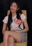 It's Lovelyz's YeIn With Her Thigh On Display snapshot 21
