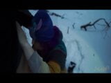 Söt tjej knullas i snön - grov utomhussex på spåren snapshot 2
