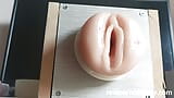 Regarde sous mes couilles quand je baise mon Fleshlight snapshot 10