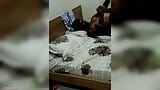 Tamil Lanja fodida com meio-irmão em hotel - vídeo viral com grandes seios naturais snapshot 5