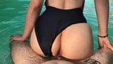 Une fille excitée supplie une bite dans la piscine snapshot 13