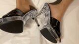 Sabot con tacco alto e piedini in nylon snapshot 4