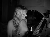 Lizzy Yum BEHIND THE SCENE 2023年10月レトロニューハーフギター、乳首、おっぱい snapshot 14