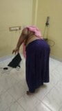 Mallu, Tante, Putzvideo ohne Kleid snapshot 6