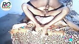 Indian threesom sexy videos dono Dost ke saath chudai bhabhi ne ek saath do land chuth me Hindi roboplx snapshot 13