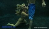 Le bolle di Holly Halston cadono sott'acqua snapshot 8