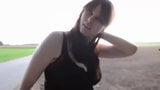 Chica de grandes tetas disfruta del sexo caliente al aire libre snapshot 2