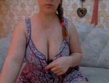 MILF juega con tetas snapshot 1