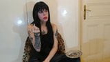 Sexy goth domina fumer pt2 hd snapshot 6