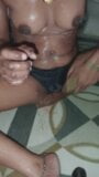 Priya Bhabhi face baie făcându-și cu degetul pizda și curul snapshot 6