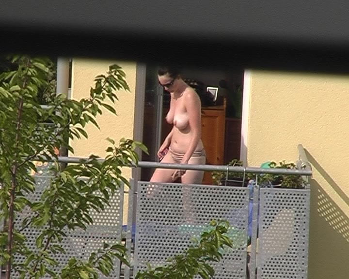 Nude Neighbor Pics