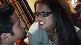 Eva Angelina und Carly Parker tauschen während dieser BDSM-Szene Schwänze snapshot 7