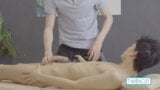 Il massaggiatore biondo arrapato Lucas munge il ragazzo moro appeso Logan! snapshot 9