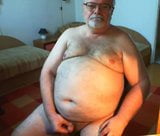 Papi pisse et jouit devant la webcam snapshot 12