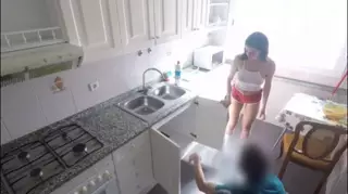 Porno filmda rus uysiz ayollar