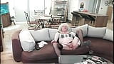 masturbation auf meiner couch snapshot 3