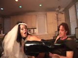 Campanas de boda gang bang snapshot 3