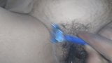 Rasage d&#39;une grosse chatte desi poilue, miel snapshot 6