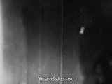 セクシーな美女がマンコを舐める（1950年代のヴィンテージ） snapshot 2