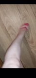 Des pieds sexy taquinent en talons snapshot 9