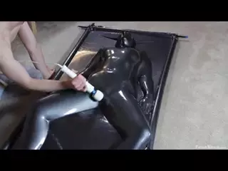 乳胶真空床| xHamster