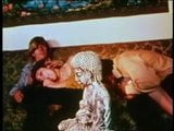 Seeds of Lust (1972) (scenă cu încornorare) snapshot 7