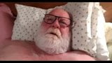 Bunicul se expune pe camera web snapshot 18