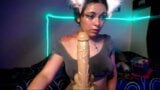 Söt bbw deepthroating enorm dildo och saliv spel snapshot 16