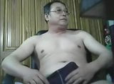 Chinese papa trekt zich af op webcam snapshot 4