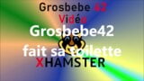 Grosbebe42在浴室里打扮自己 snapshot 1