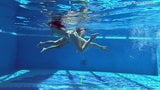Diana Rius e Sheril Blossom lesbiche calde sott'acqua snapshot 15