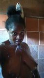Selfie de banho africano snapshot 2
