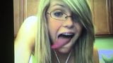 Tongue action makes me cum snapshot 1