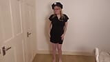 Sexy dansende striptease in uniform snapshot 1