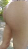 Femboy cameltoe em público snapshot 2