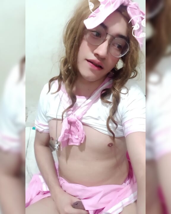 Estudante prostituta tem 2 formulários.