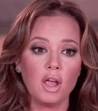 Leah Remini, loop # 50 snapshot 7