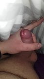 Joven masturbándose snapshot 1