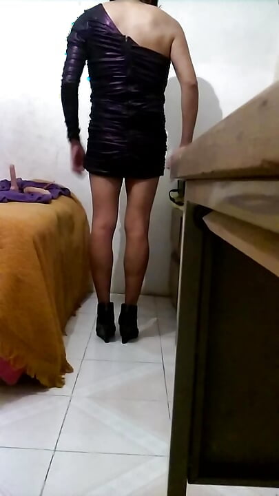 Joselynne Crossdresser Fancy Dress And Heels Second Part