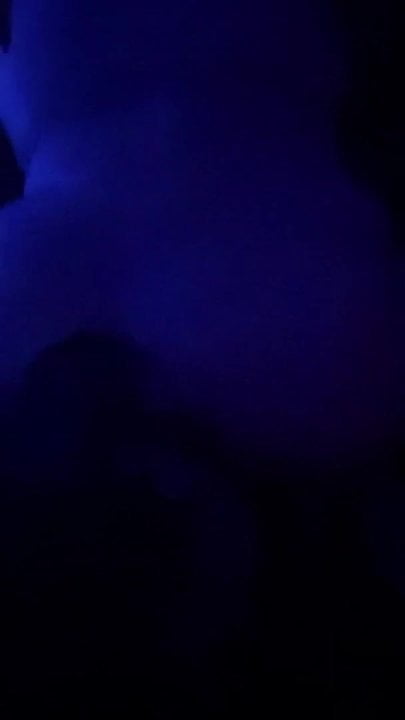 Adriana essaye le gros noir