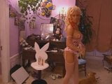 Kendra Wilkinson In Sexy Underwear snapshot 3