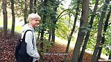 Twink, Blondine auf dem Heimweg, als er auf einen Typen trifft, der seinen Schwanz gefickt und gleichzeitig bezahlen will - bigstr8 snapshot 4